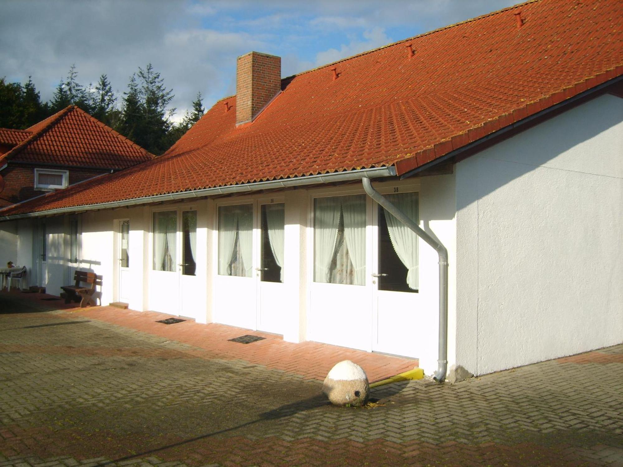 Hotel-Garni "Hof Von Hannover" Wittmund Exteriör bild
